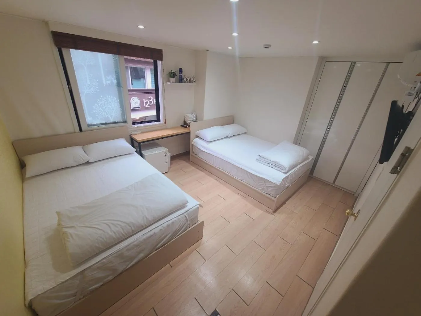 Moon Sun Guesthouse Seoul South Korea