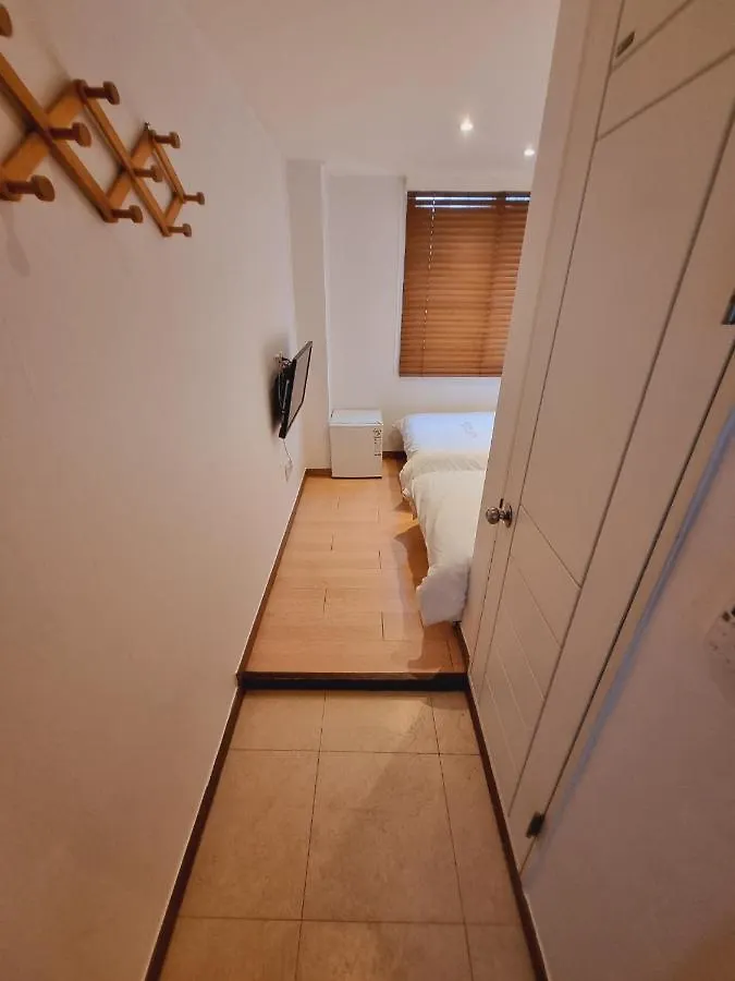 Moon Sun Guesthouse Seoul 2*,  South Korea